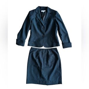 Calvin Klein Women’s Skirt Suit Set, Size 8 – Blazer and Pencil Skirt